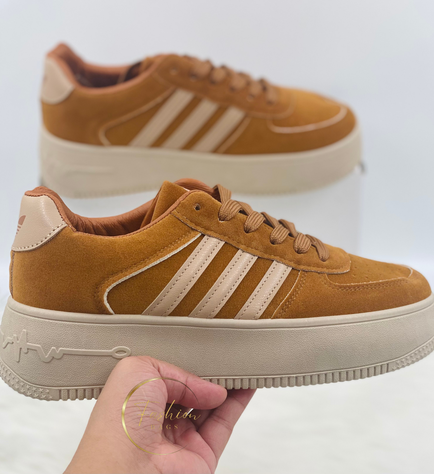 Gamuza High Platform Shoes For Women (+ FREE 2 PAIRS SOCKS)