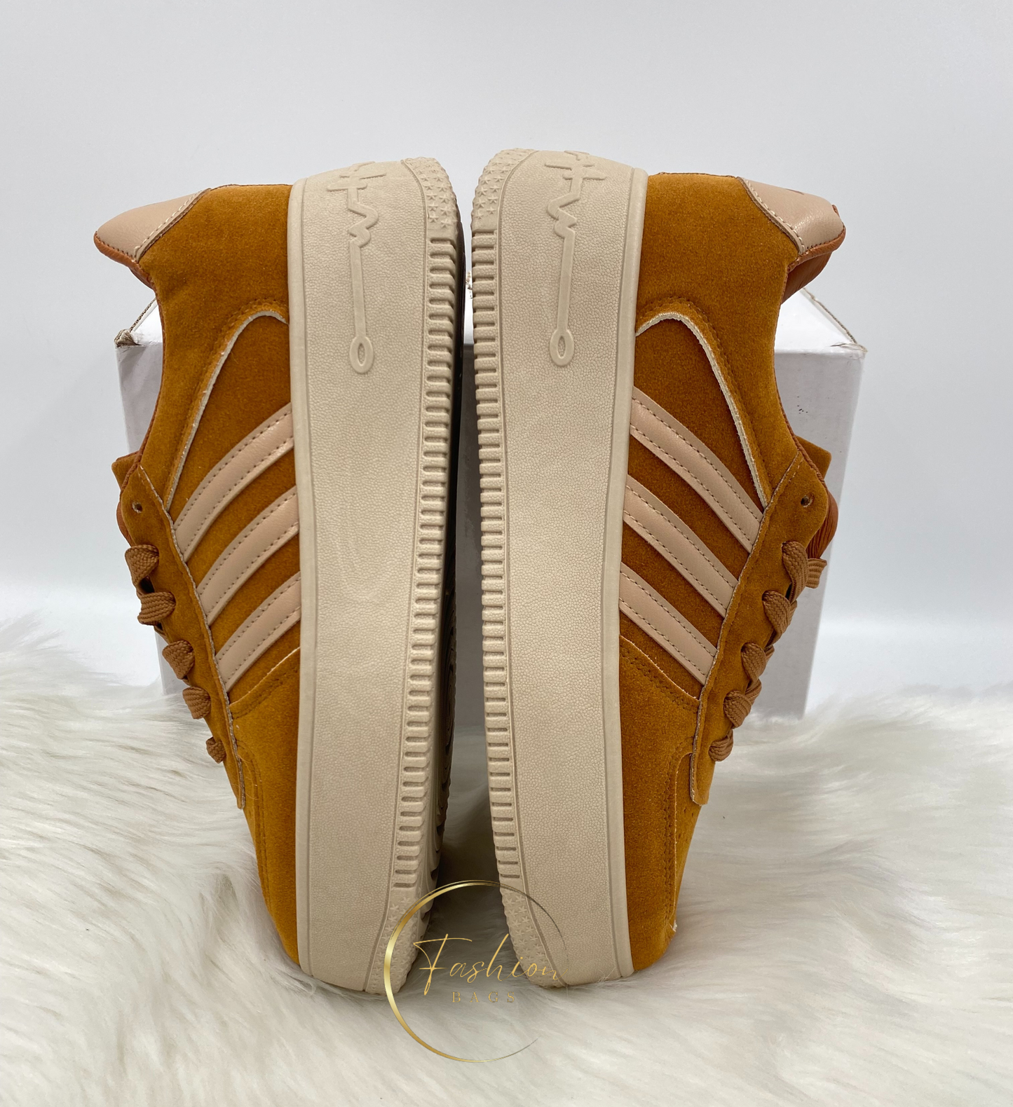 Gamuza High Platform Shoes For Women (+ FREE 2 PAIRS SOCKS)
