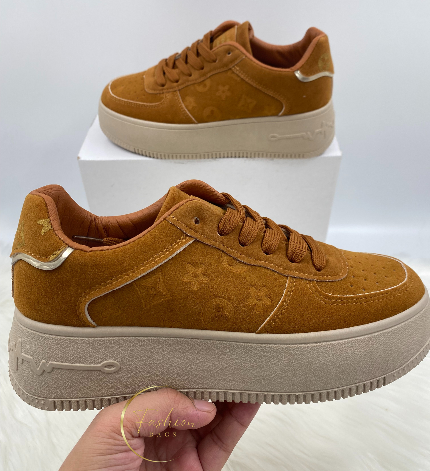 Gamuza High Platform Shoes For Women (+ FREE 2 PAIRS SOCKS)
