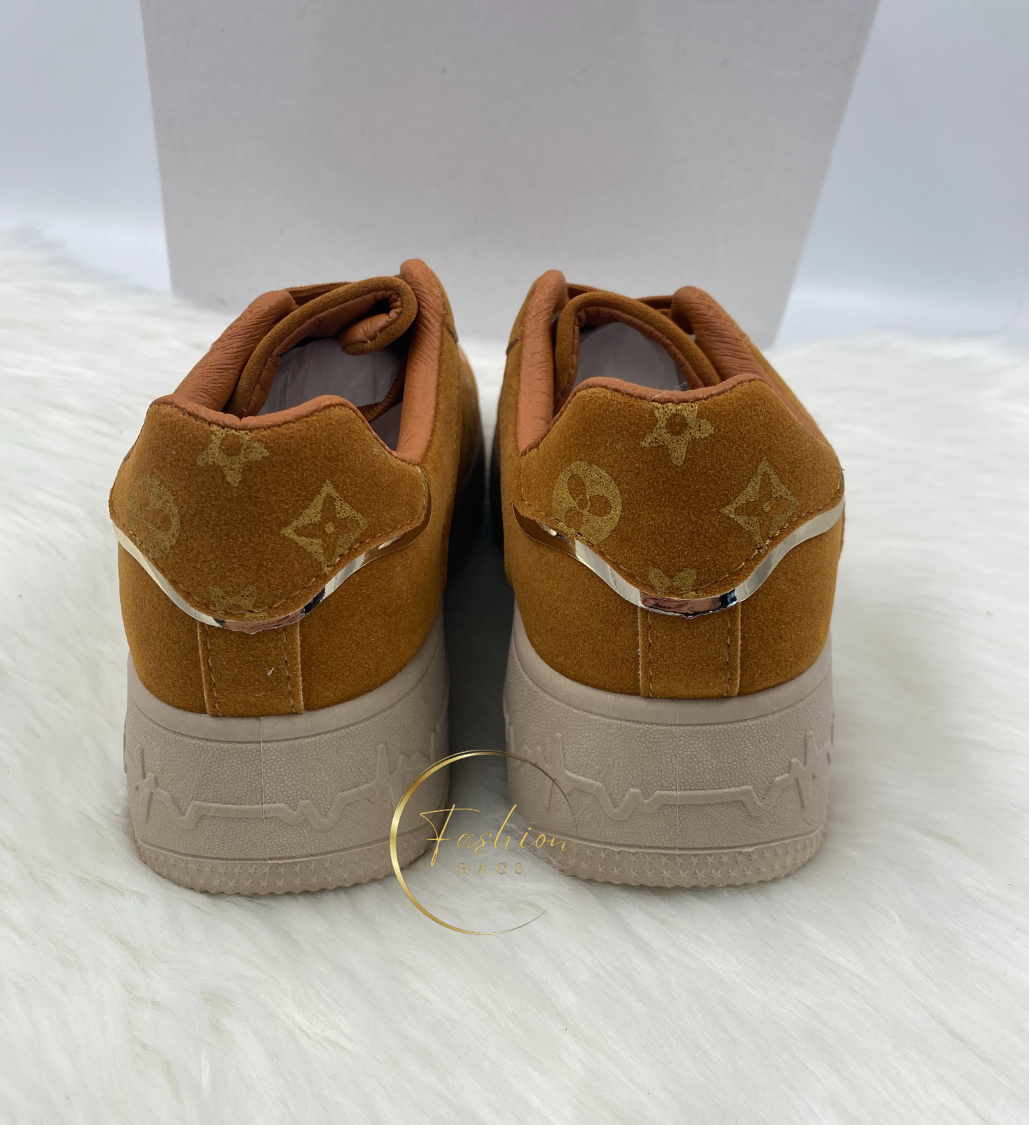 Gamuza High Platform Shoes For Women (+ FREE 2 PAIRS SOCKS)