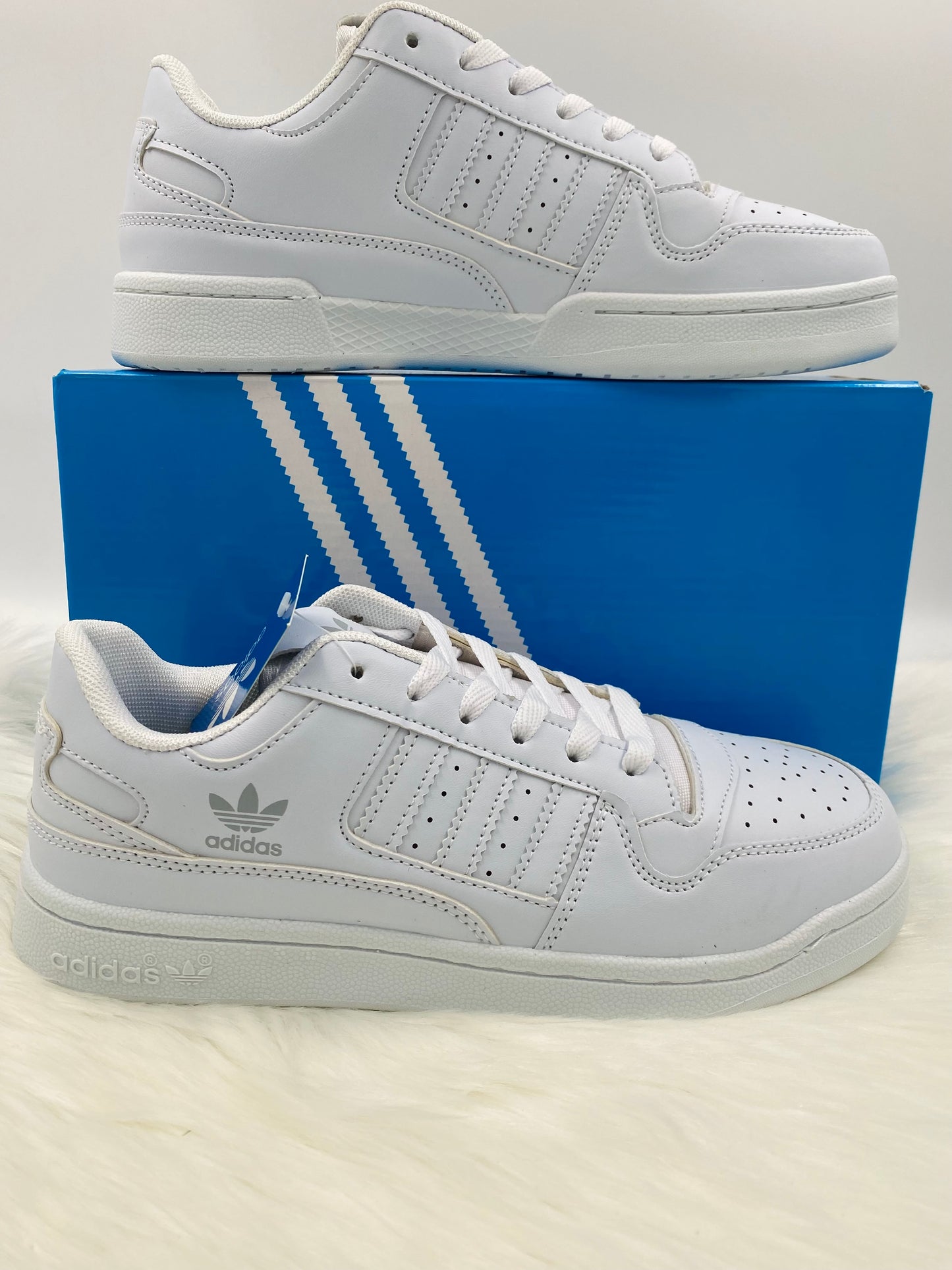 ADDAS White Shoes For Men (FREE 2 PAIRS SOCKS)