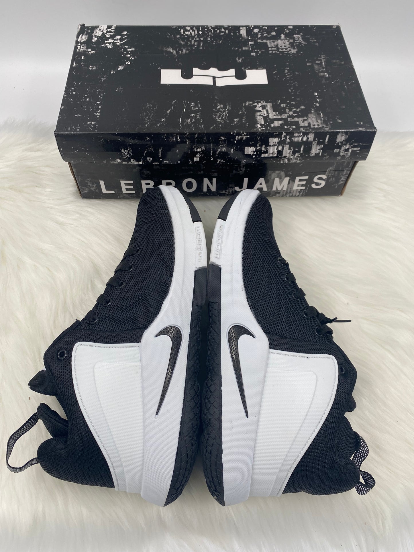 NK Brand New Basketball Shoes For Men with Free Socks